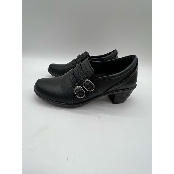 Easy Street Black faux Leather Buckled Accents slight Heel Comfort Pump sz7 - Picture 1 of 9